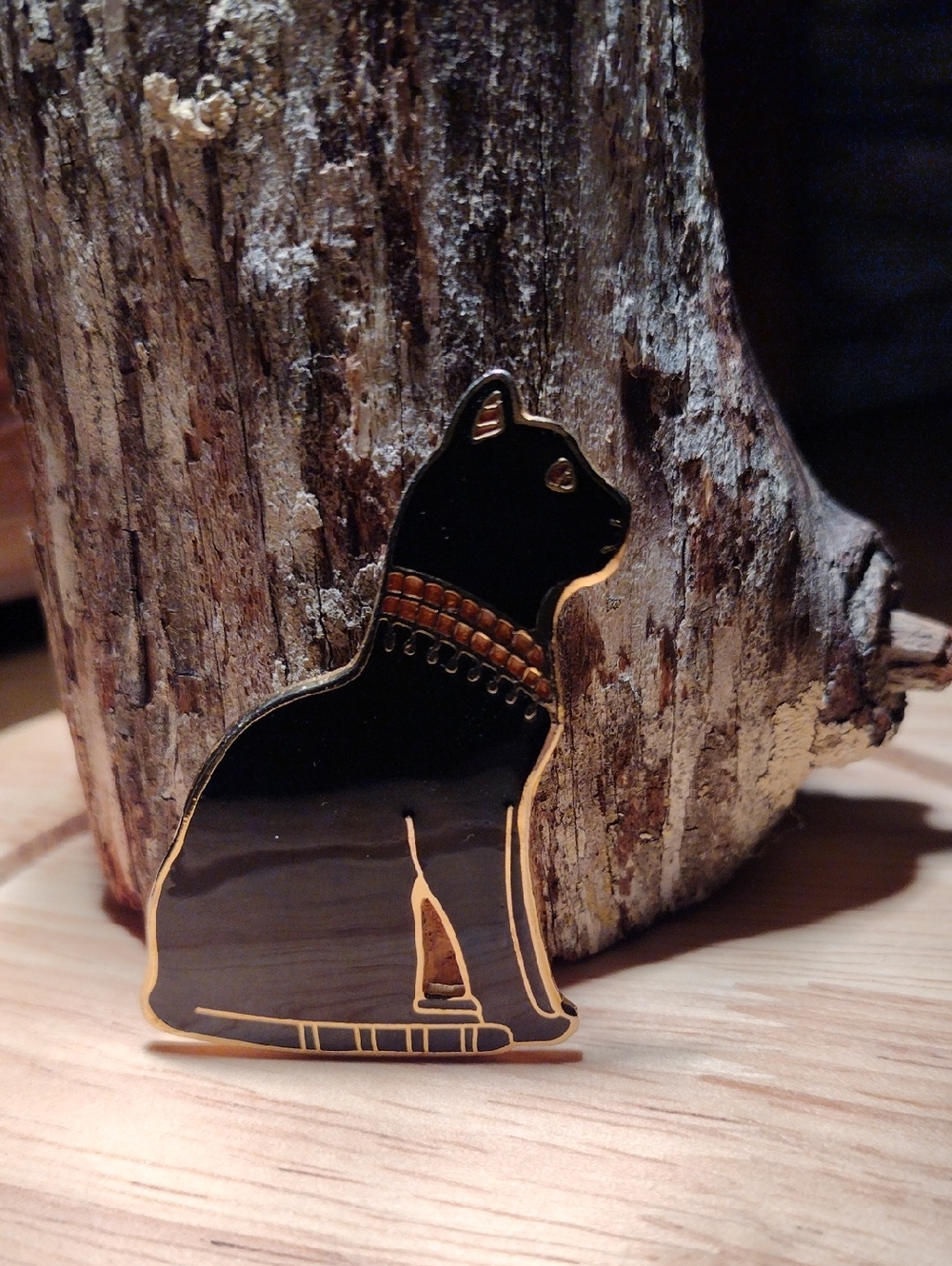 Crown Vintage Black and Gold Cat Brooch